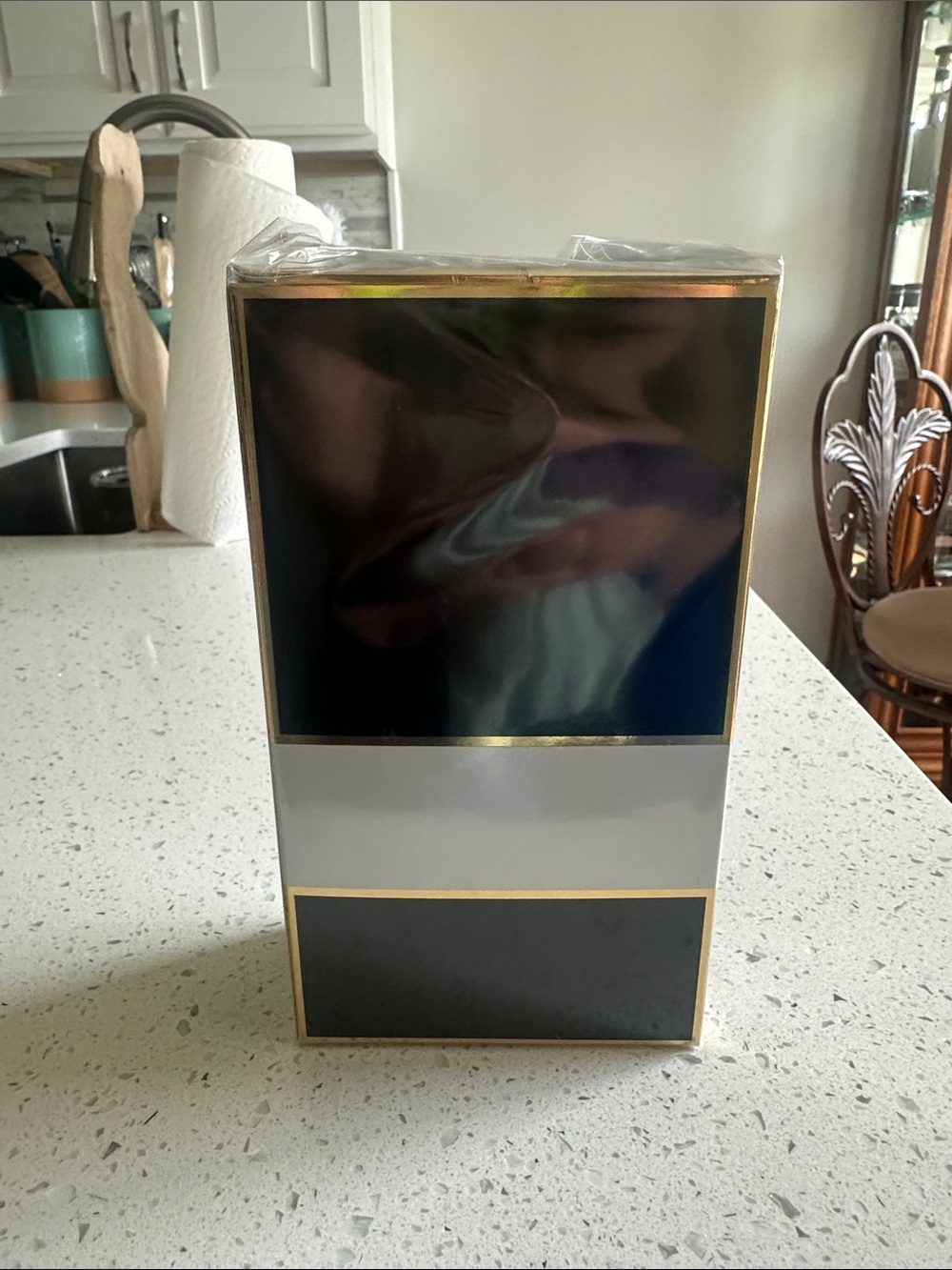 Carolina Herrera Good Girl Box - Black, White, Gold - Picture 4 of 4